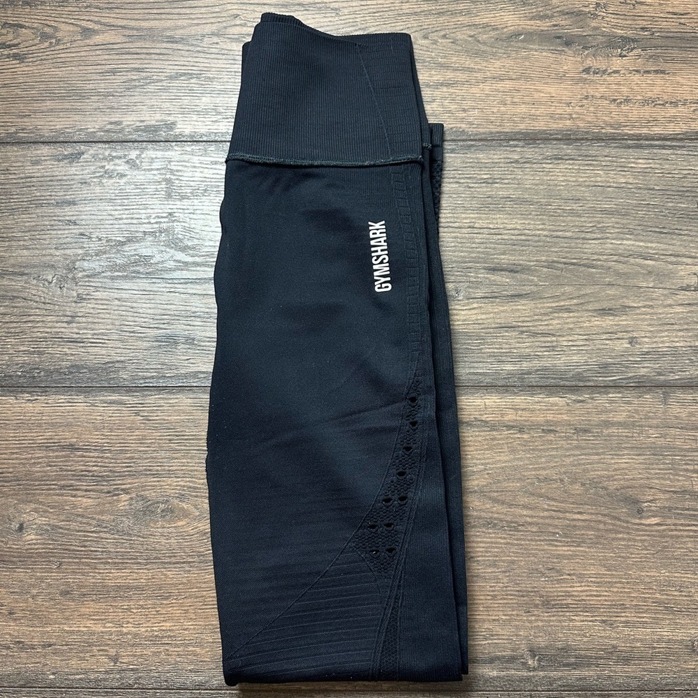 Gymshark Black Leggings - Picture 2 of 2